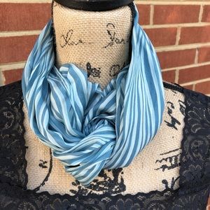 ⚜️ Classic Scarf To Up Your Game